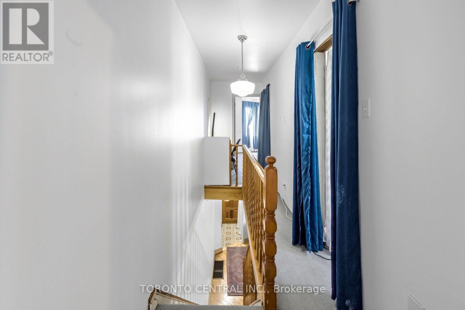 21 Chester Avenue, Toronto (playter Estates-danforth), Ontario