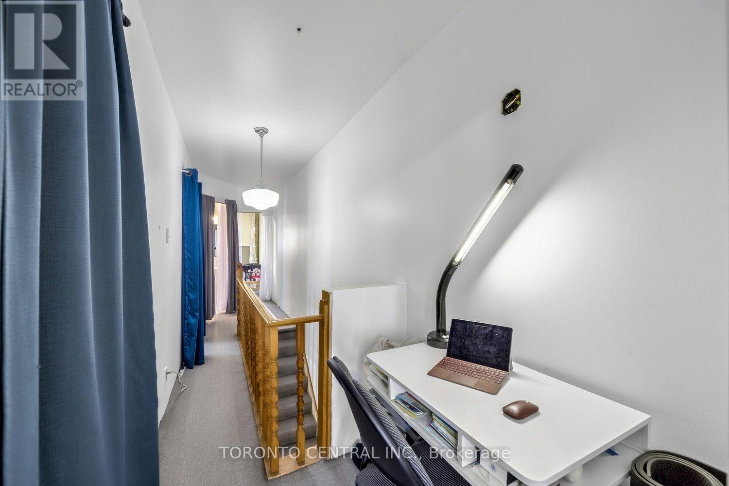 21 Chester Avenue, Toronto (playter Estates-danforth), Ontario