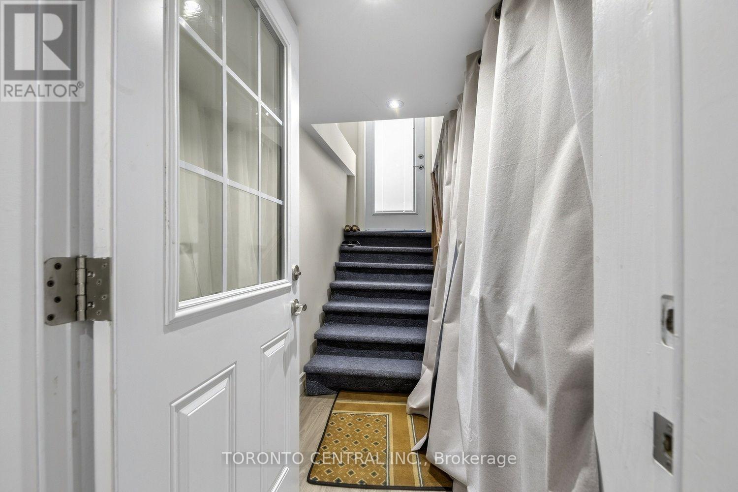 21 Chester Avenue, Toronto (playter Estates-danforth), Ontario