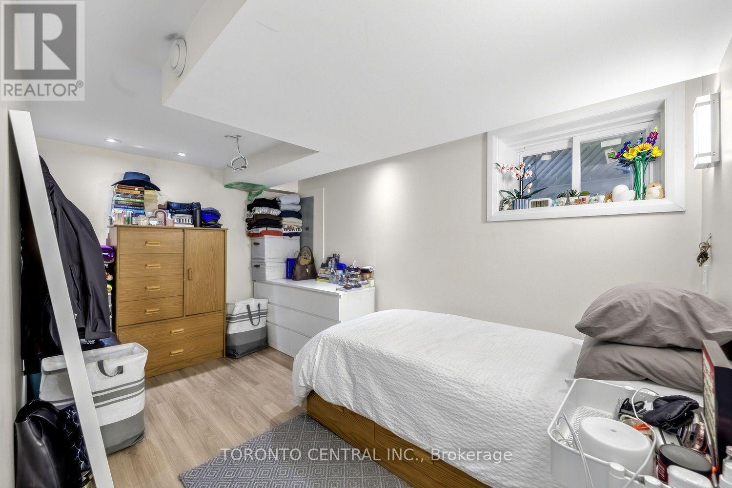21 Chester Avenue, Toronto (playter Estates-danforth), Ontario