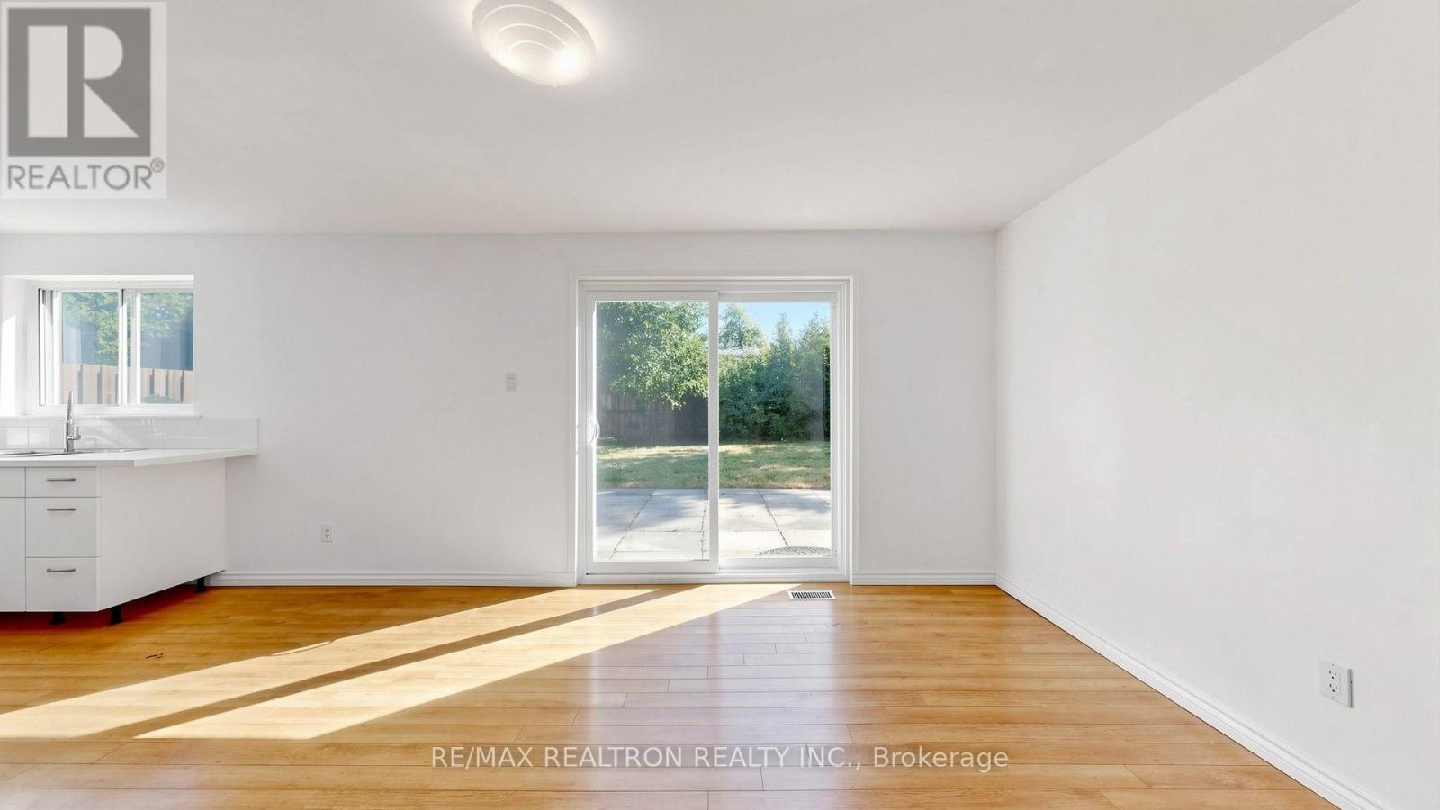 23 Lesgay Crescent, Toronto (don Valley Village), Ontario