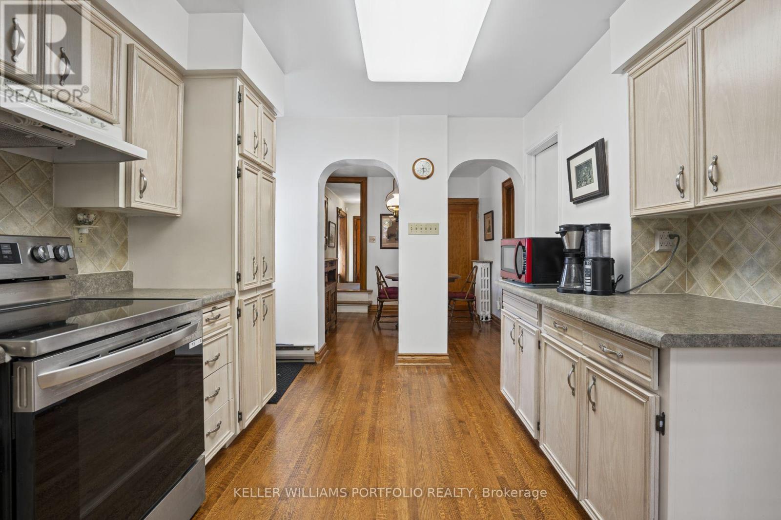 118 Wanless Avenue, Toronto (lawrence Park North), Ontario