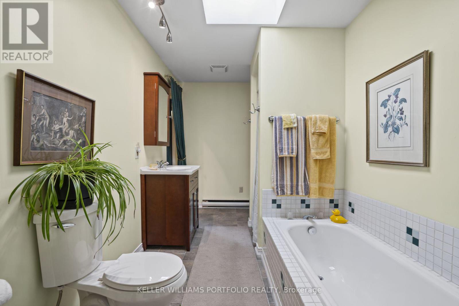 118 Wanless Avenue, Toronto (lawrence Park North), Ontario