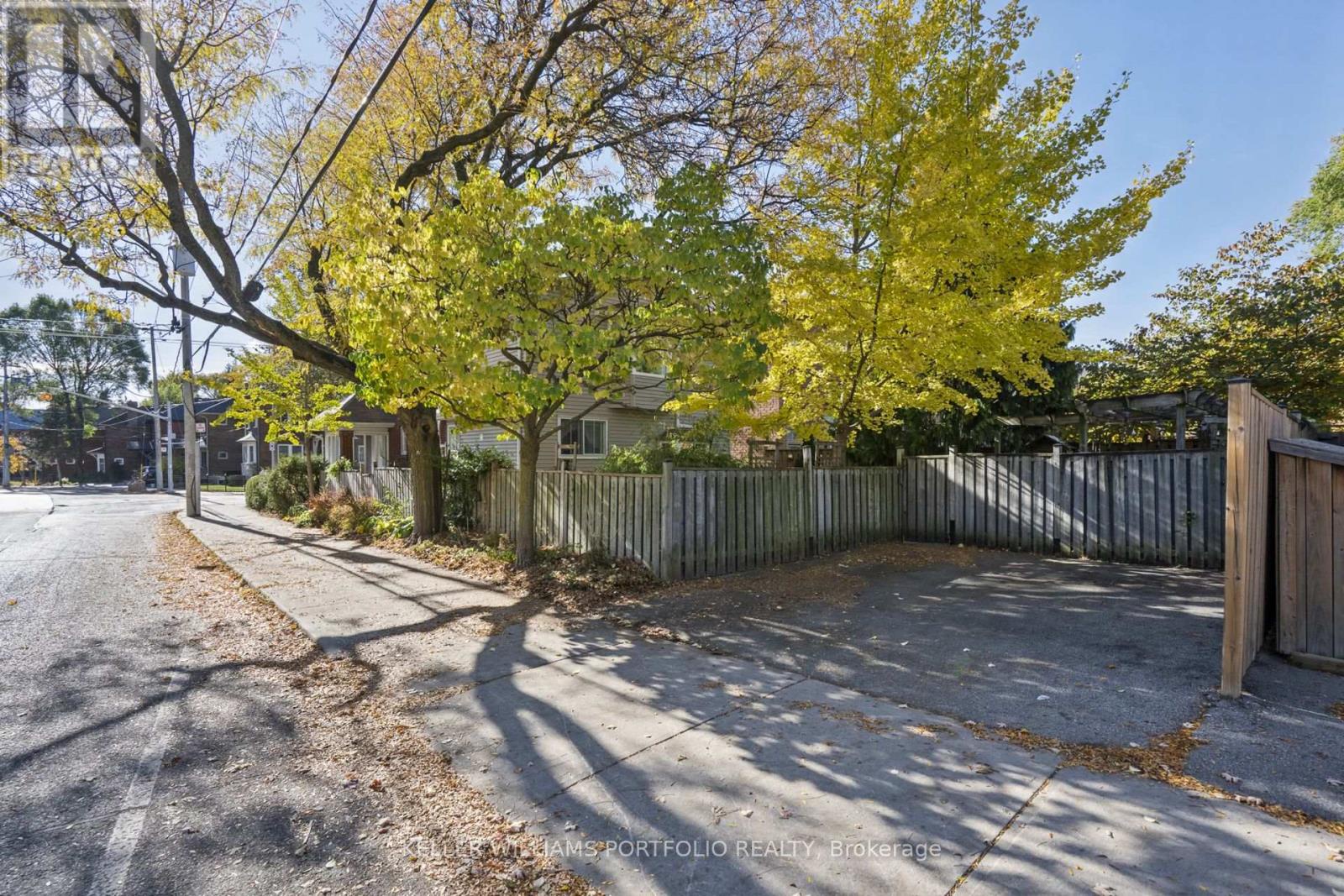 118 Wanless Avenue, Toronto (lawrence Park North), Ontario